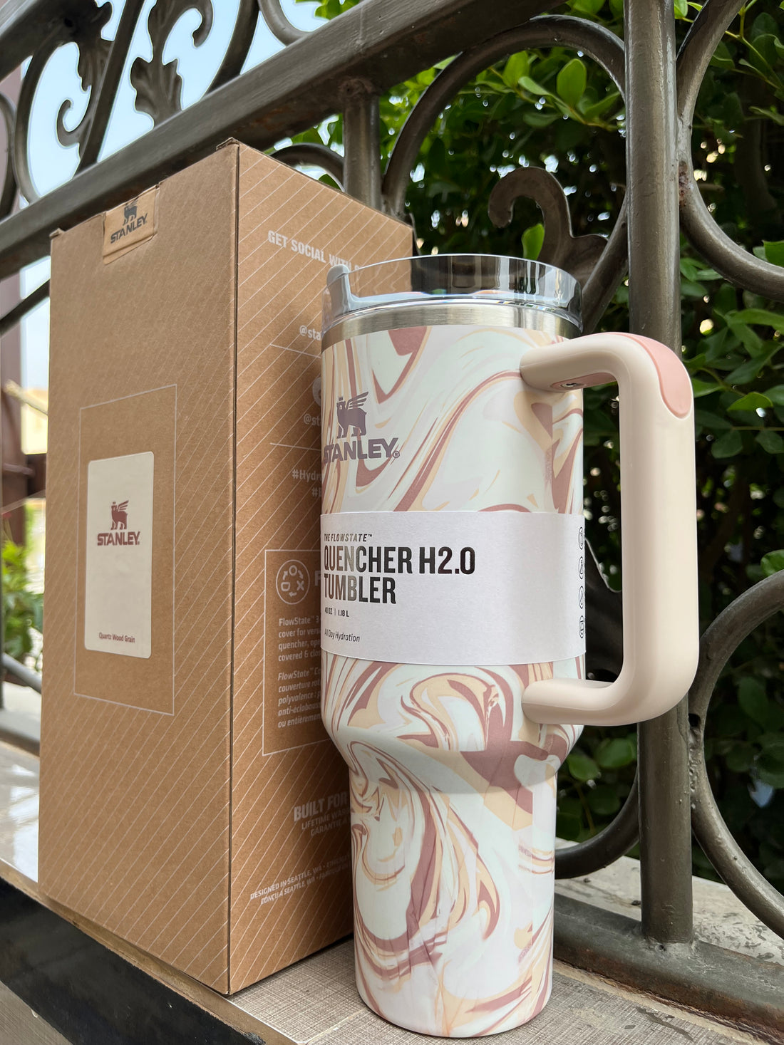 Stanley Quencher H2.0 40oz Flowstate Tumbler - Rose Quartz Swirl