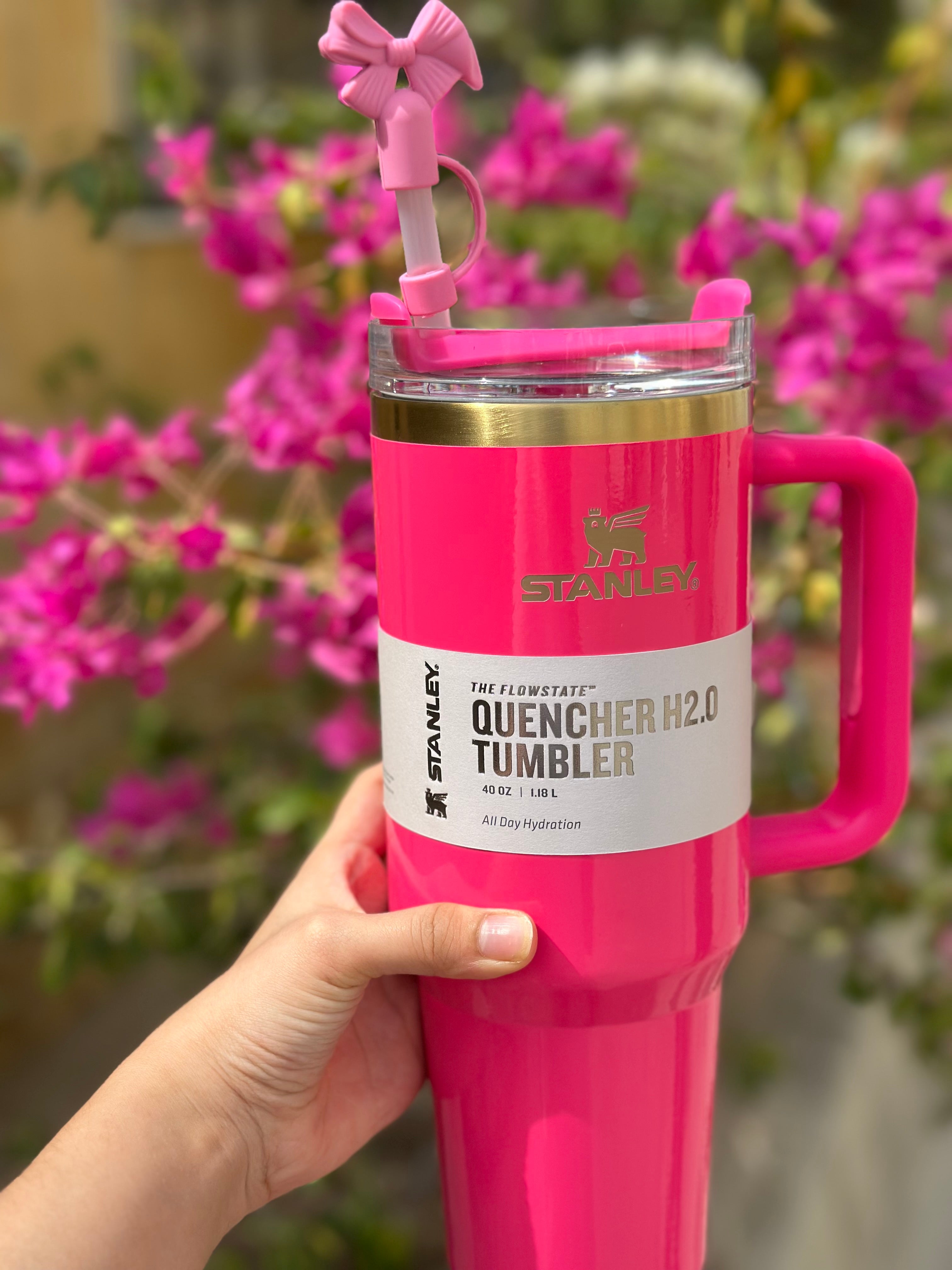 Stanley Quencher H2.0 40oz   Flowstate Tumbler - Hot Pink