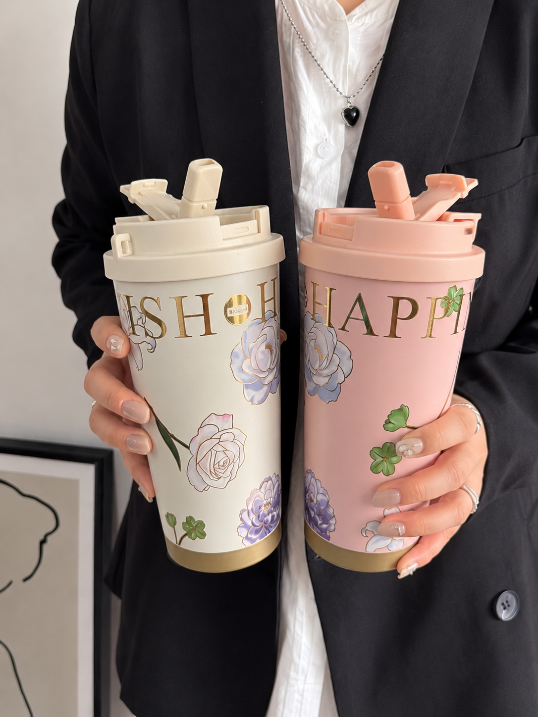 Lily Wish Insulated Stainless Steel Coffee Mug with Flower Charm- 520 ml