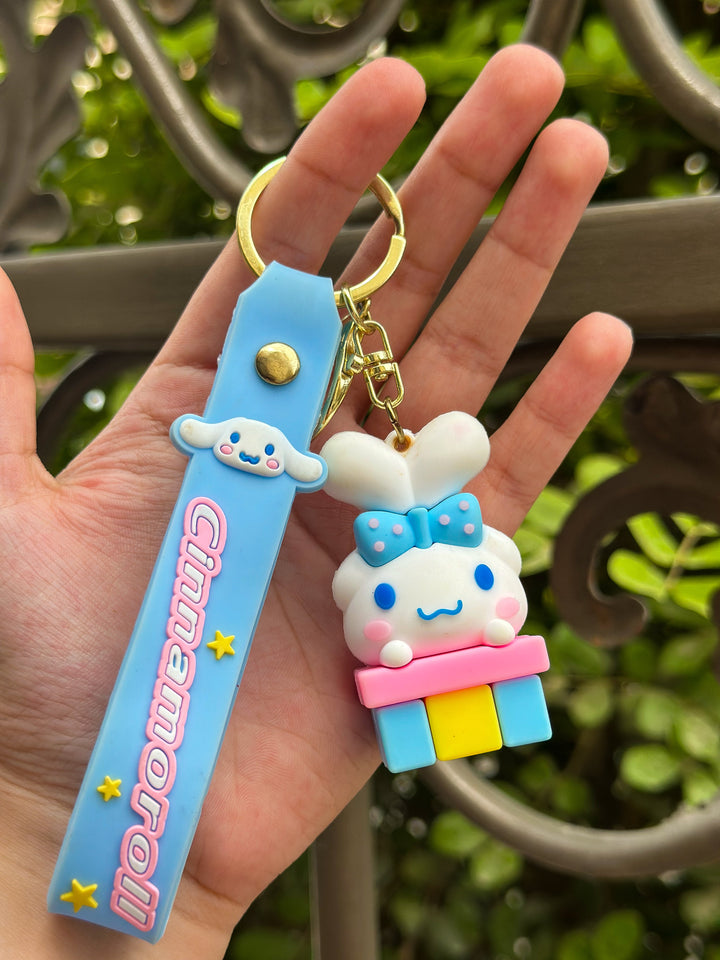 CinnamonRoll Keychain
