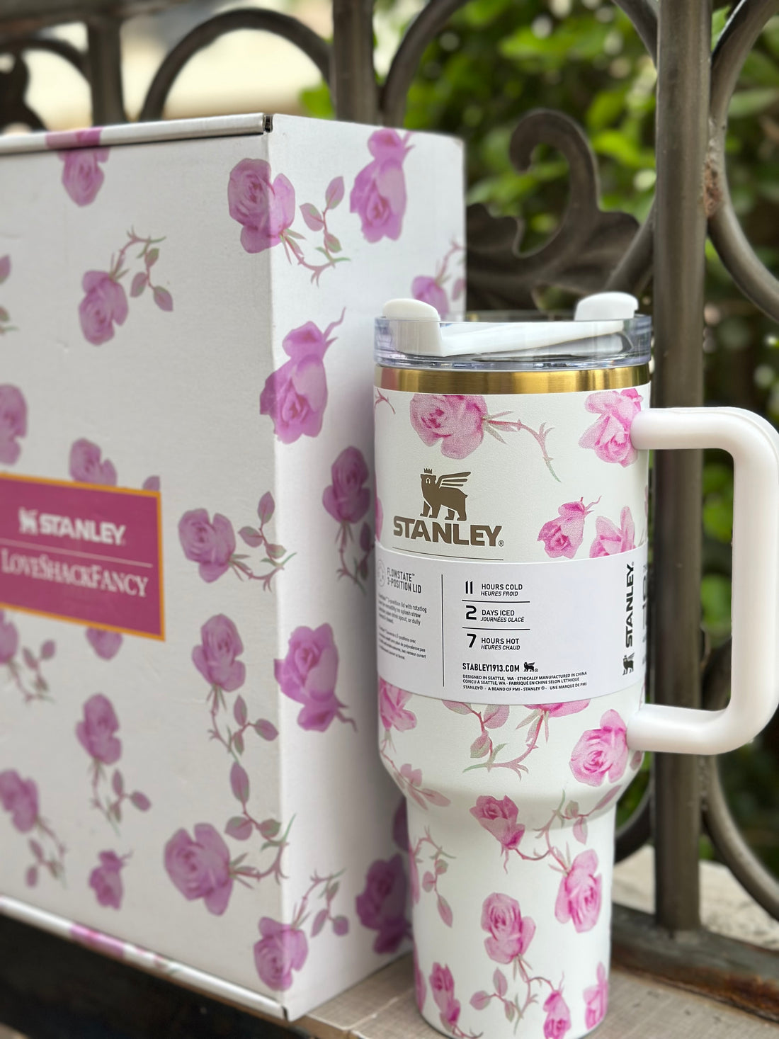 Stanley x LoveShackFancy Gift Box Packaging 40 oz - Ribbon Rosa Collection