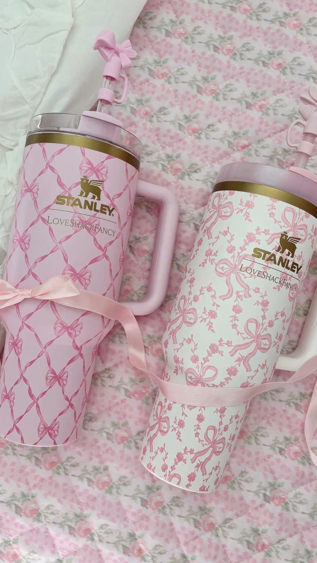 Stanley 1913 x LoveShackFancy Holiday Quencher H2.0  FlowState Tumbler 40 OZ in Coquette Bow