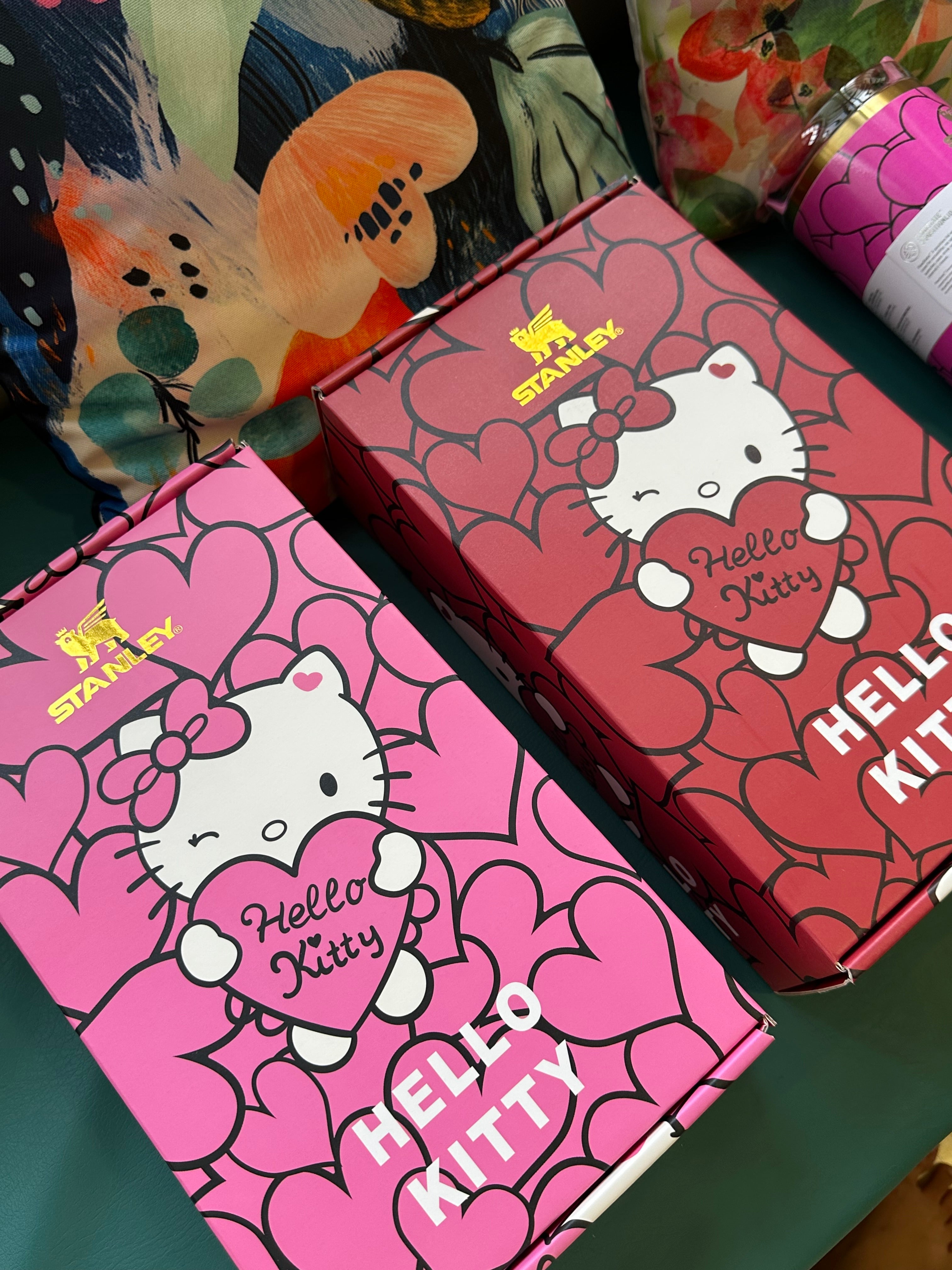 Hello Kitty Stanley Quencher H2.0 40oz FlowState Tumbler- Red gift box