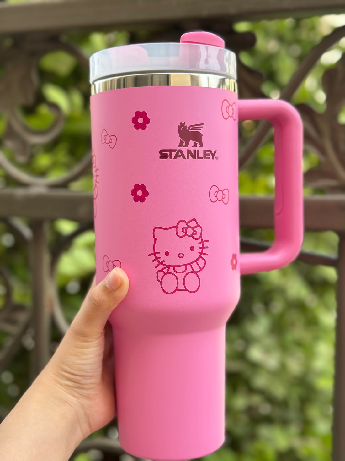Stanley Quencher H2.0 40oz FlowState Tumbler- Pink (Hello Kitty Edition