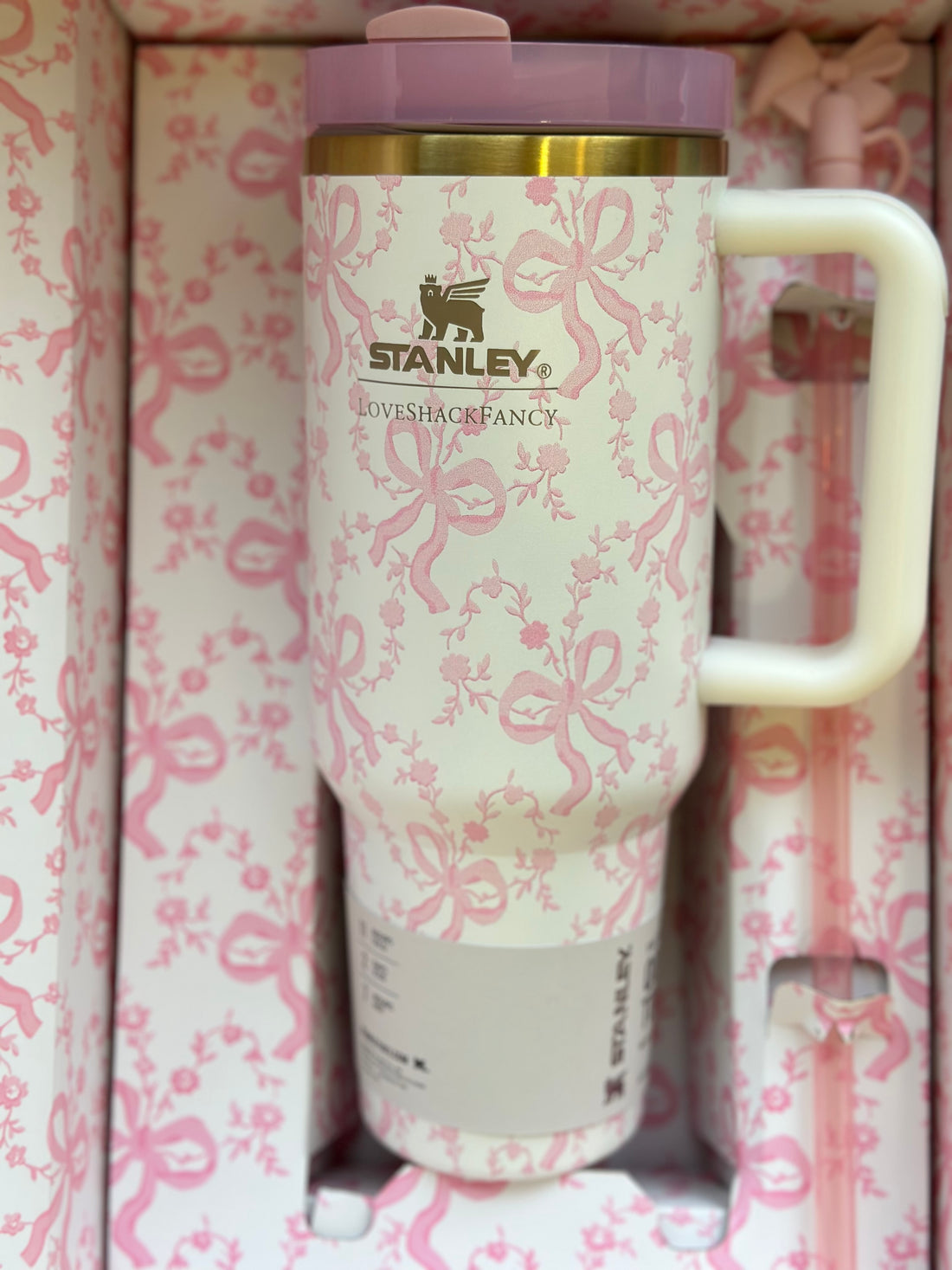 Stanley 1913 x LoveShackFancy Holiday Quencher H2.0  FlowState Tumbler 40 OZ in Coquette Bow