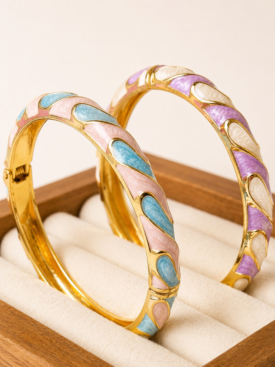 Rangrez Enamel Bangle