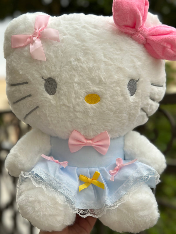 Hello kitty plushie - 35 CM