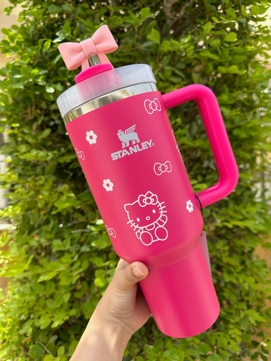 Stanley Quencher H2.0 40oz FlowState Tumbler- Hot Pink (Hello Kitty Edition