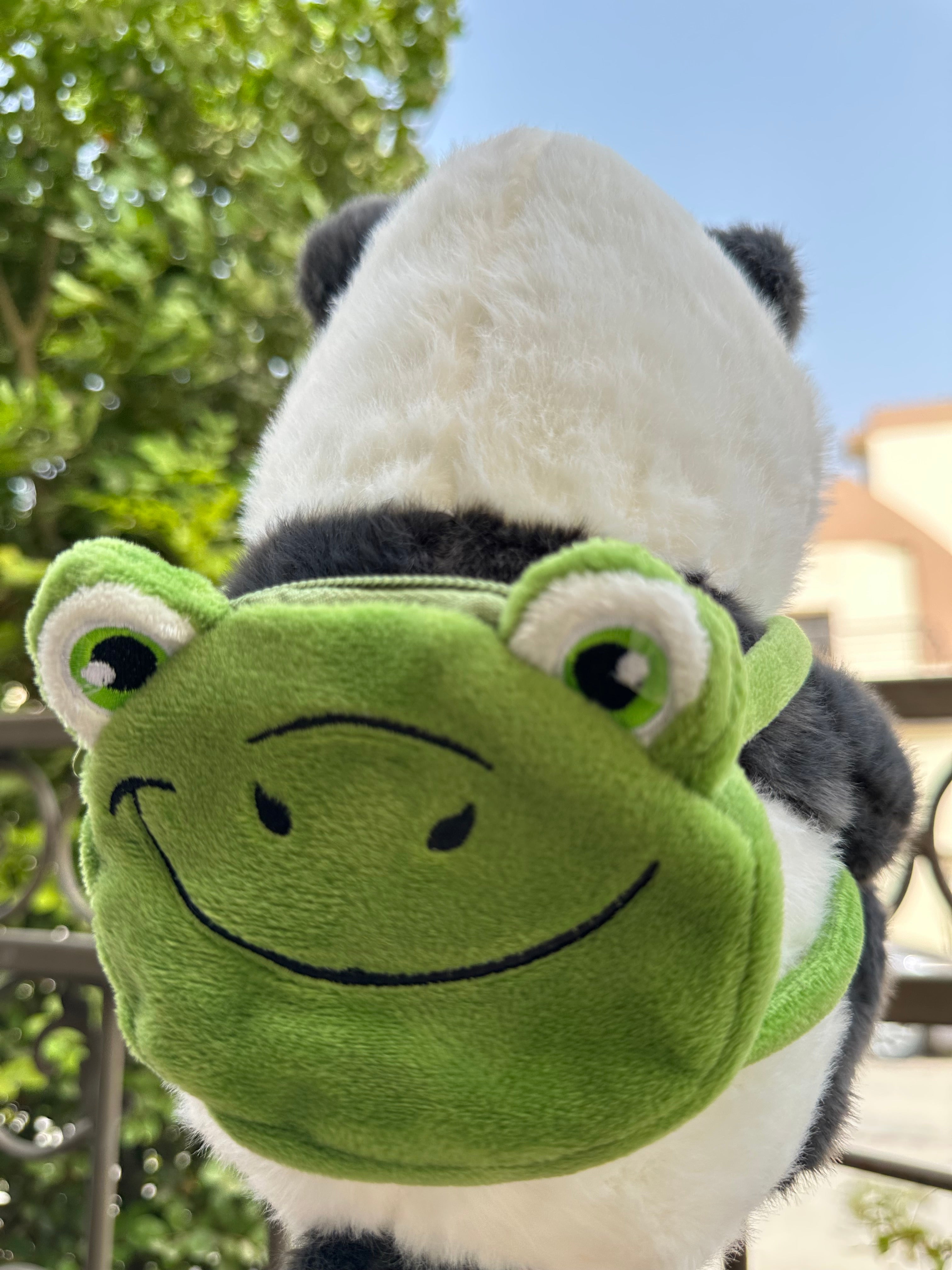 Panda & Froggy explorer plushie - 25 cm
