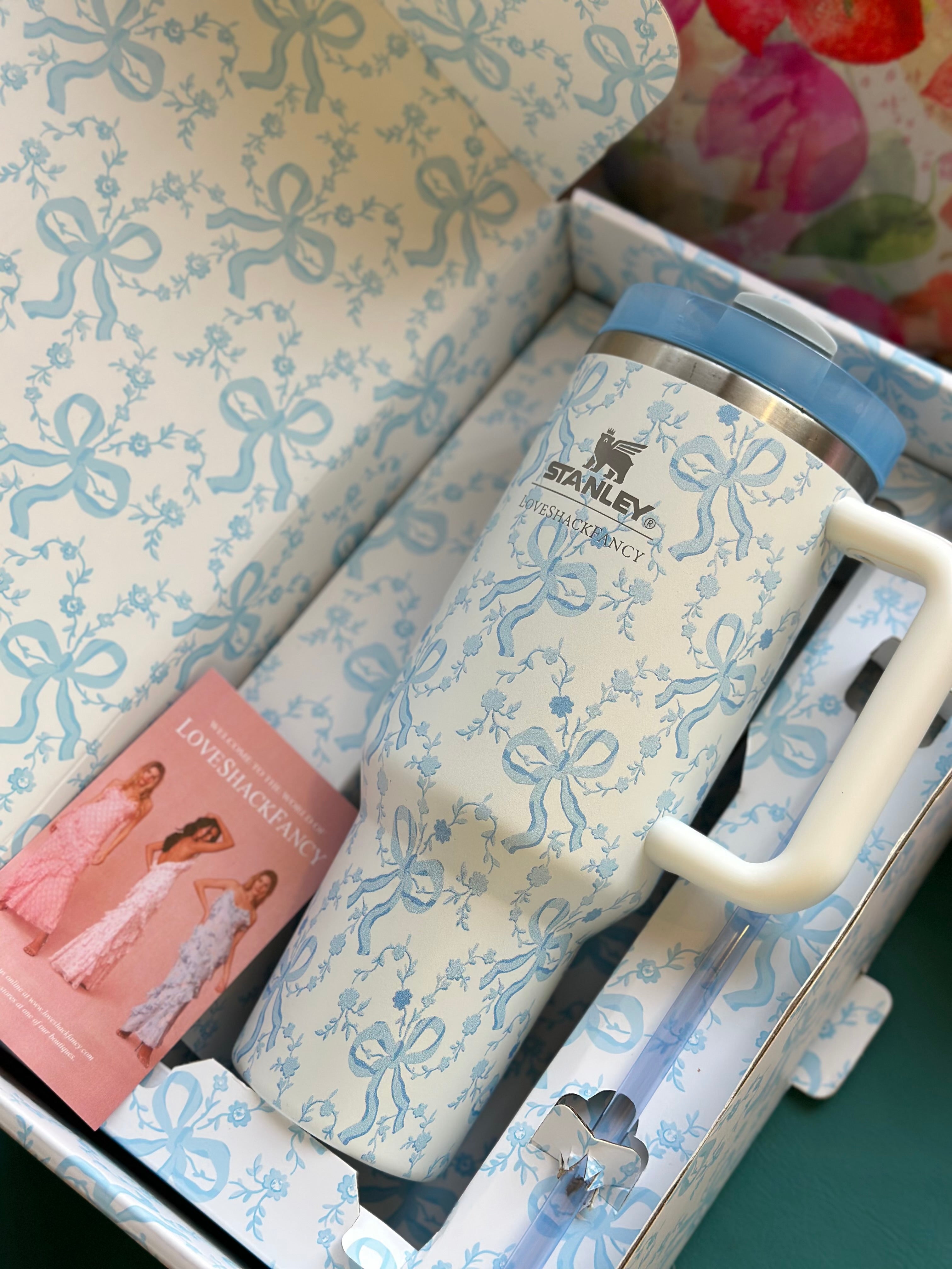 Stanley 1913 x LoveShackFancy Holiday Quencher H2.0  FlowState Tumbler 40 OZ in Coquette Bow