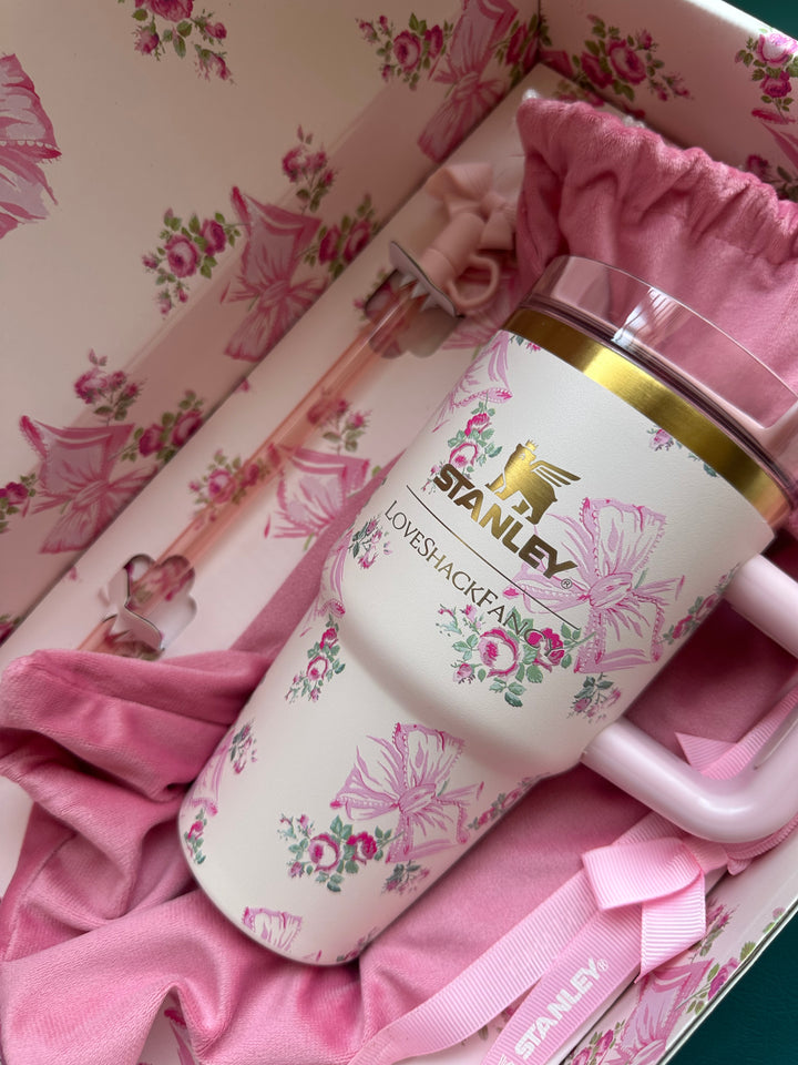 Stanley x LoveShackFancy Holiday Collection 20 oz - Rosa Beaux