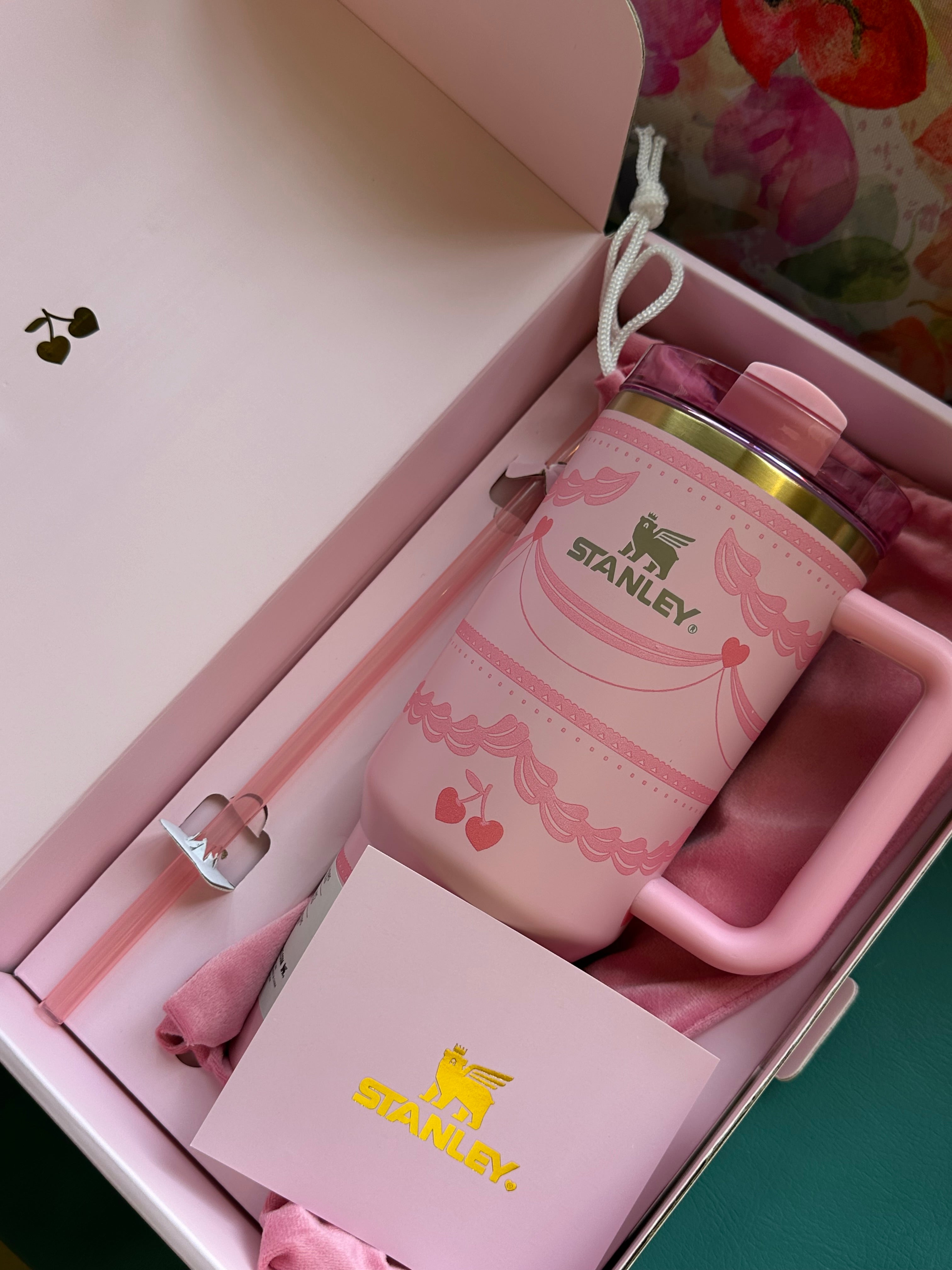 The Valentine’s Day Quencher H2.0 Flowstate Stanley Tumbler | 40 OZ - Rose Quartz Bouquets