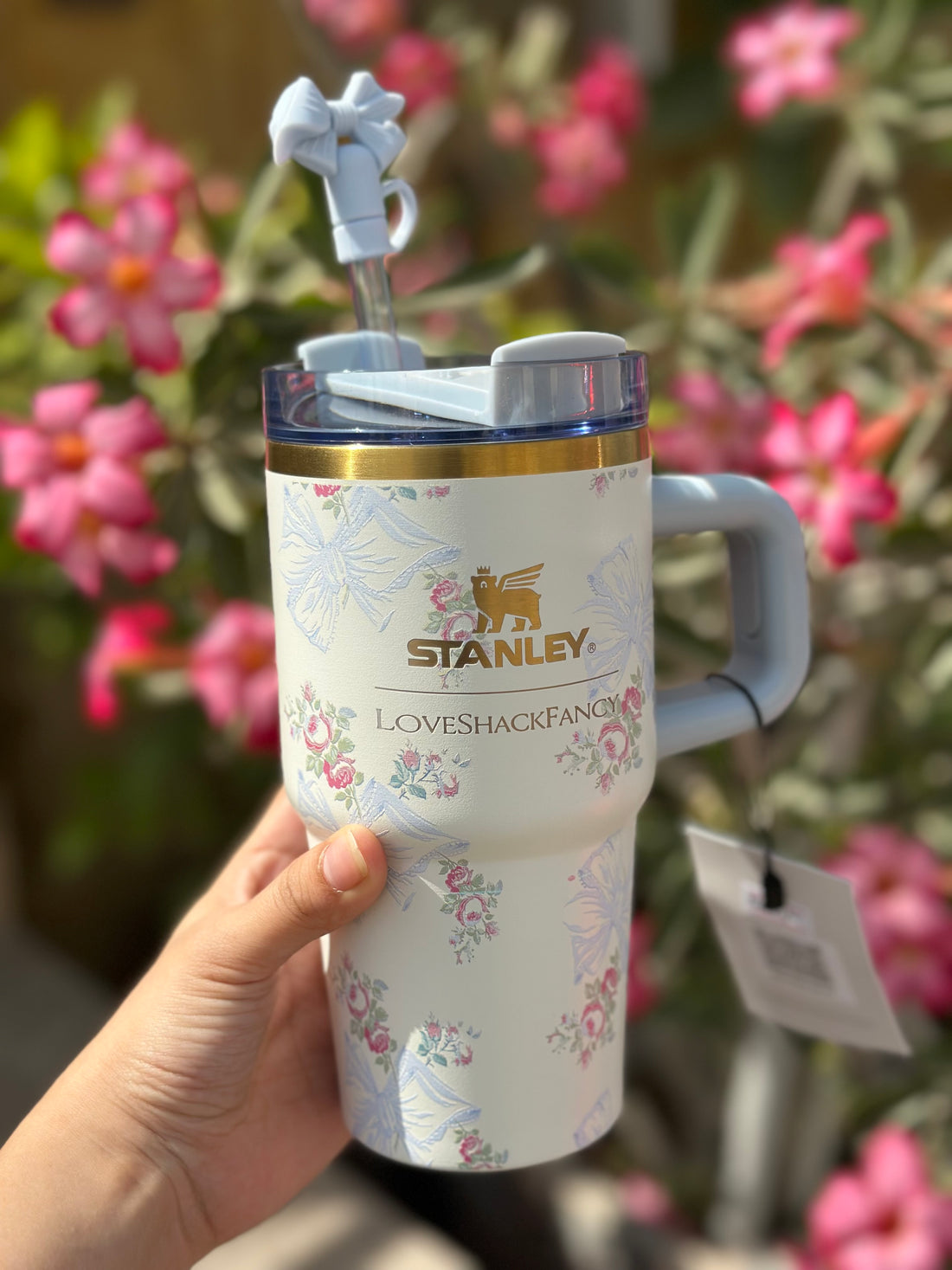 Stanley x LoveShackFancy Holiday Collection 20 oz - Rosa Beaux Blue