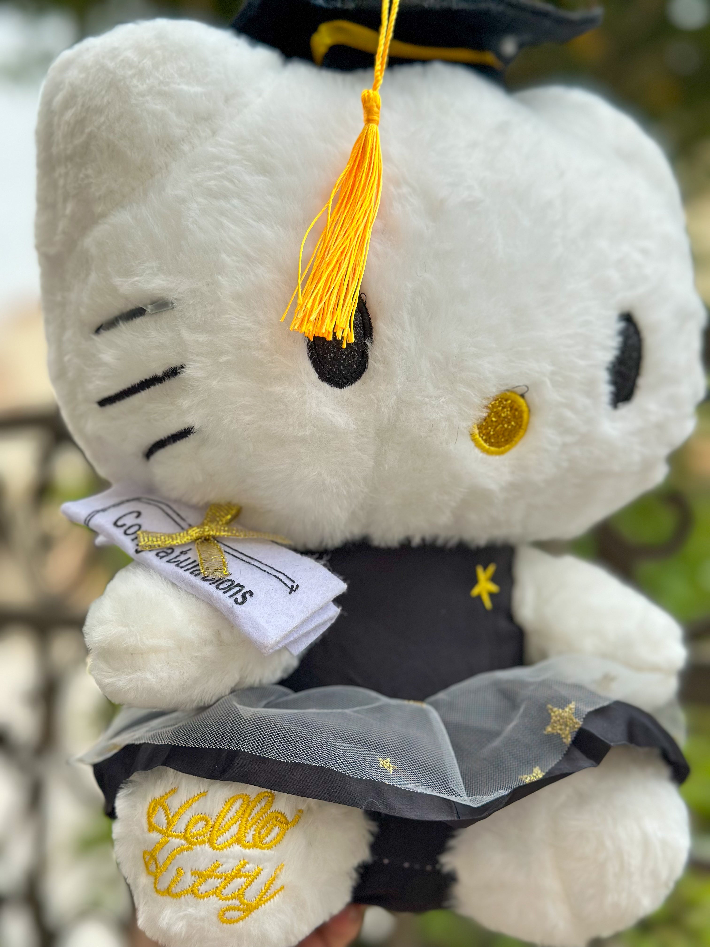 Hello kitty graduation plushie - 35 CM