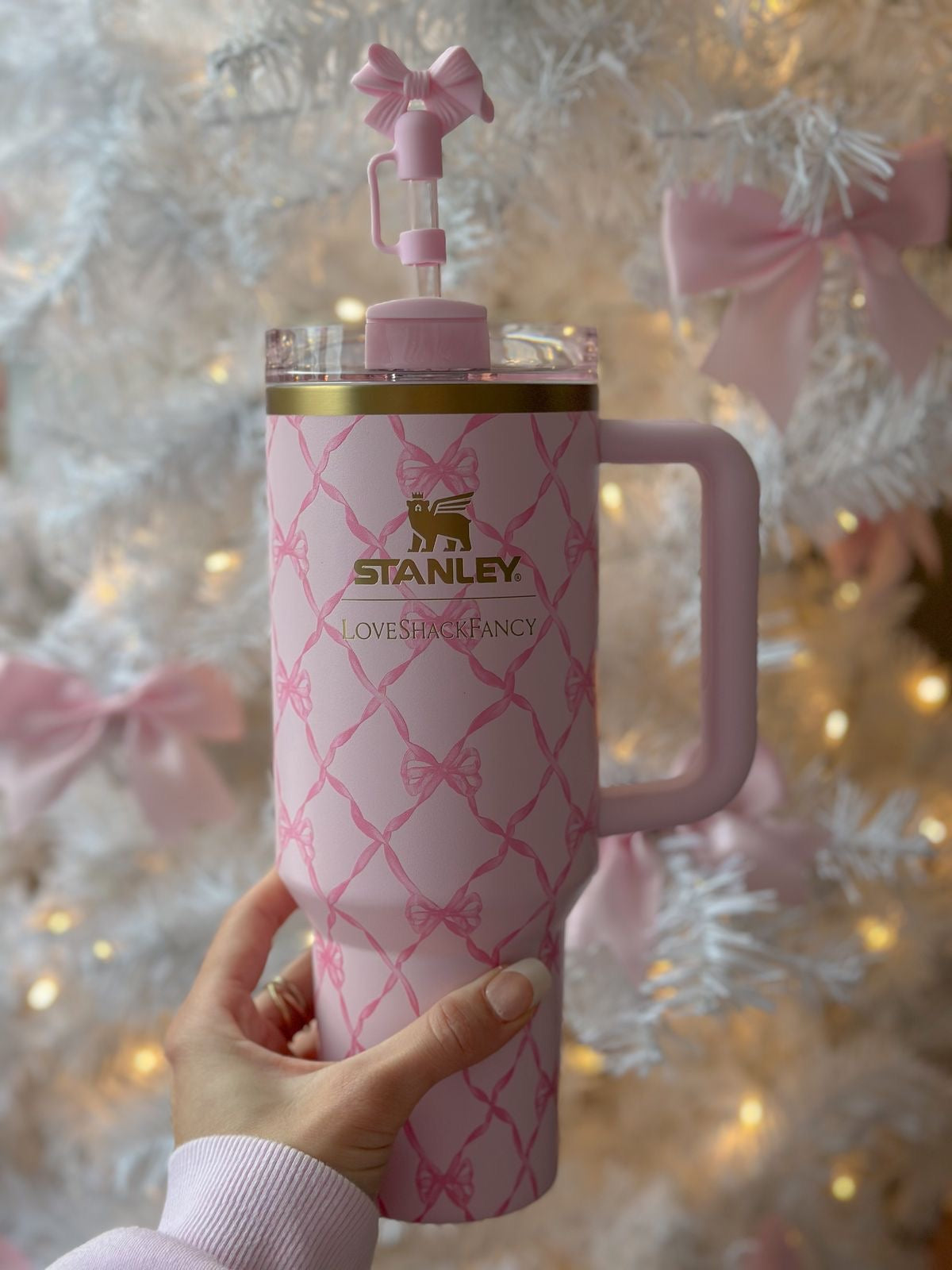 Stanley 1913 x LoveShackFancy Holiday Quencher H2.0  FlowState Tumbler 40 OZ in Coquette Bow