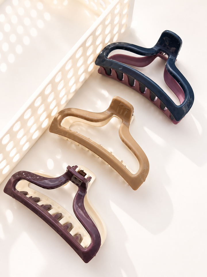 Neutral Muse Claw Clips