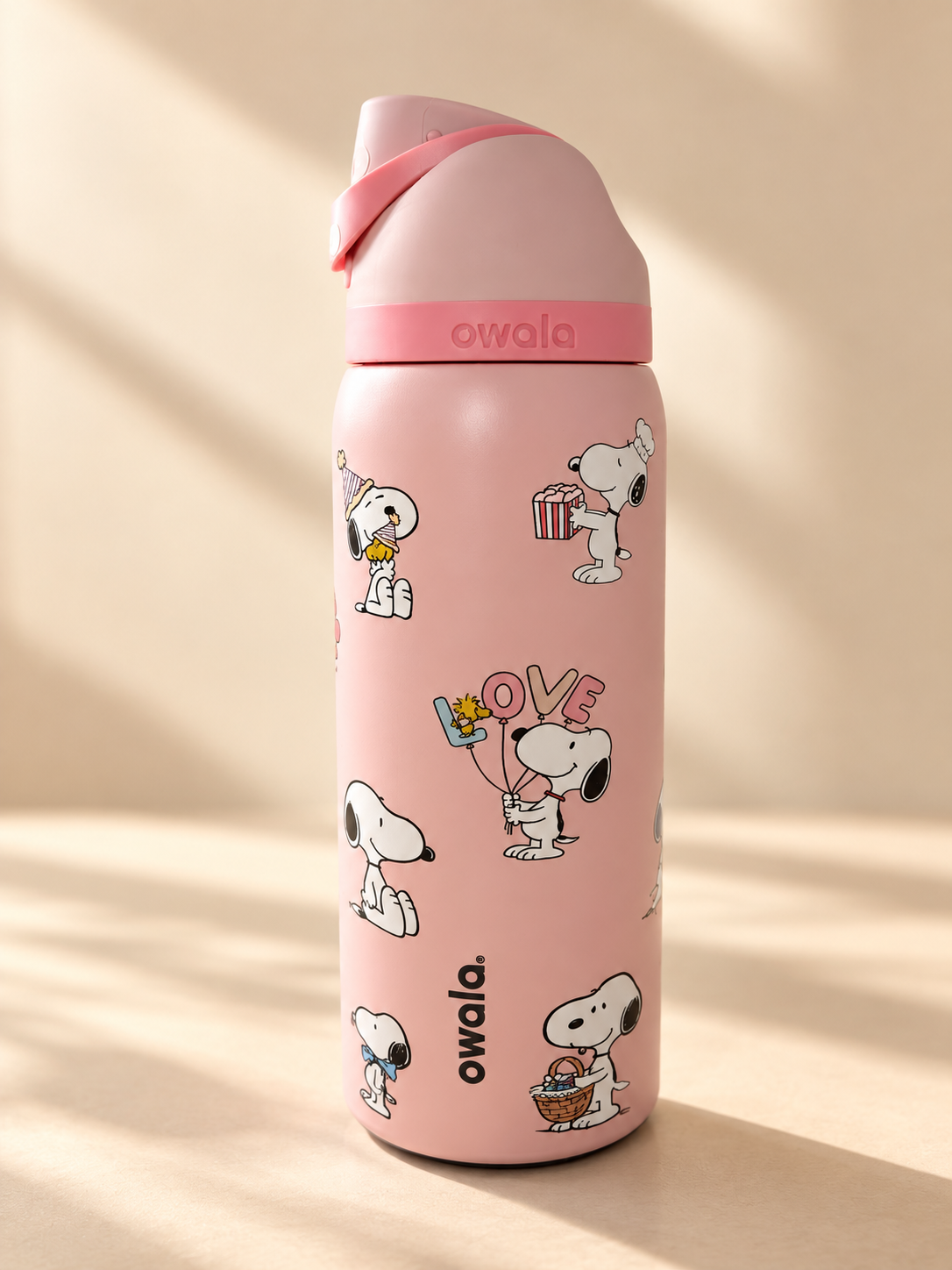 Snoopy Owala FreeSip Bottle - 32 oz PINK